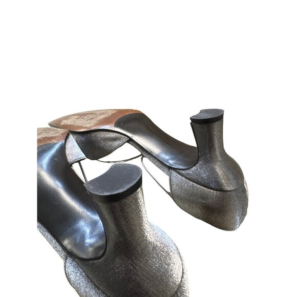 Stuart Weitzman  dark gray shoes block heels of 2.5 inches tall size 8.SKU 3034 - Picture 8 of 11